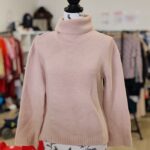 reusecentrum, baterkaren, H&M Divided, krémový sveter, XS, rolákový strih, ležerný, pohodlný, bežné dni, jeseň, zima