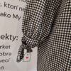 reusecentrum, baterkaren, šaty, dámske šaty, voľné šaty, kárované, čierno-biele, mašľa, dlhé rukávy, elegantné, tenká látka, 44