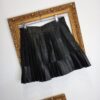 Zara, dámska sukňa, minisukňa, koženková sukňa, skladaná sukňa, čierna sukňa, veľkosť M, odvážny outfit, párty móda, štýlová sukňa, reusecentrum, baterkaren