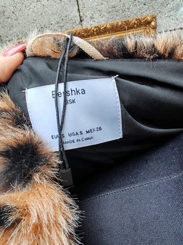reusecentrum, baterkaren, Bershka, dámsky kožuch, umelý kožuch, leopardí vzor, veľ. S, moderný, štýlový, výrazný