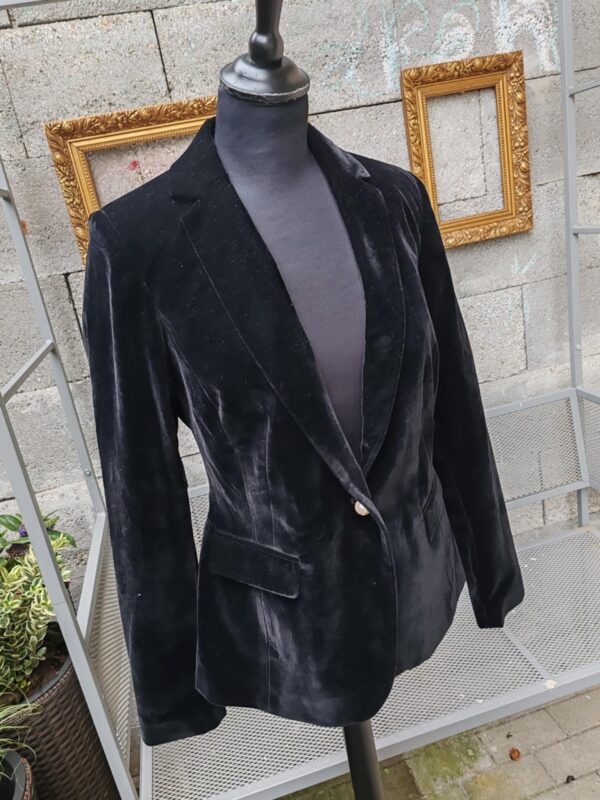 reusecentrum, baterkaren, mohito, sako, damske, cierne, semisove, elegantne, nadcasove, zlategombiky, velkost38, stylove, outfit