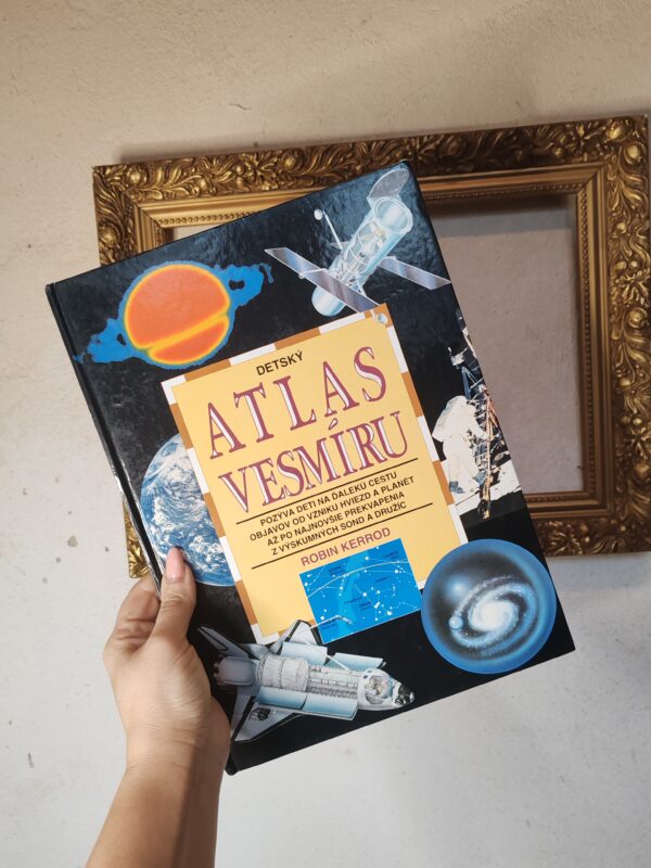 reusecentrum, baterkaren, kniha, detská kniha, atlas vesmíru, vesmír pre deti, náučná kniha, planéty, astronómia, vzdelávanie hrou