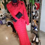 reusecentrum, baterkaren, spolocenske_saty, cervene_saty, saty_na_ples, saty_na_oslavu, elegantne_saty, , secondhand_slovensko, udrzatelna_moda