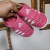 reusecentrum, baterkaren, adidas, sandale, detske_topanky, ruzove, leto, pohodlne, velkost32, secondhand