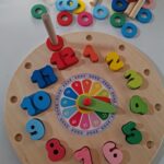 reusecentrum, baterkaren, detskehracky, drevena_hracka, hodiny, edukacna_hracka, montessori, pocitanie, farby, deti, secondhand